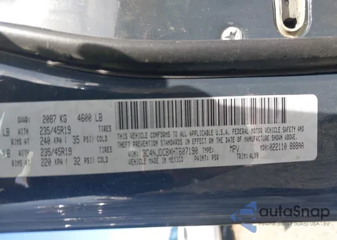 2017 Jeep Compass Limited z USA, uszkodzony, nr VIN 3C4NJDCBXHT607190